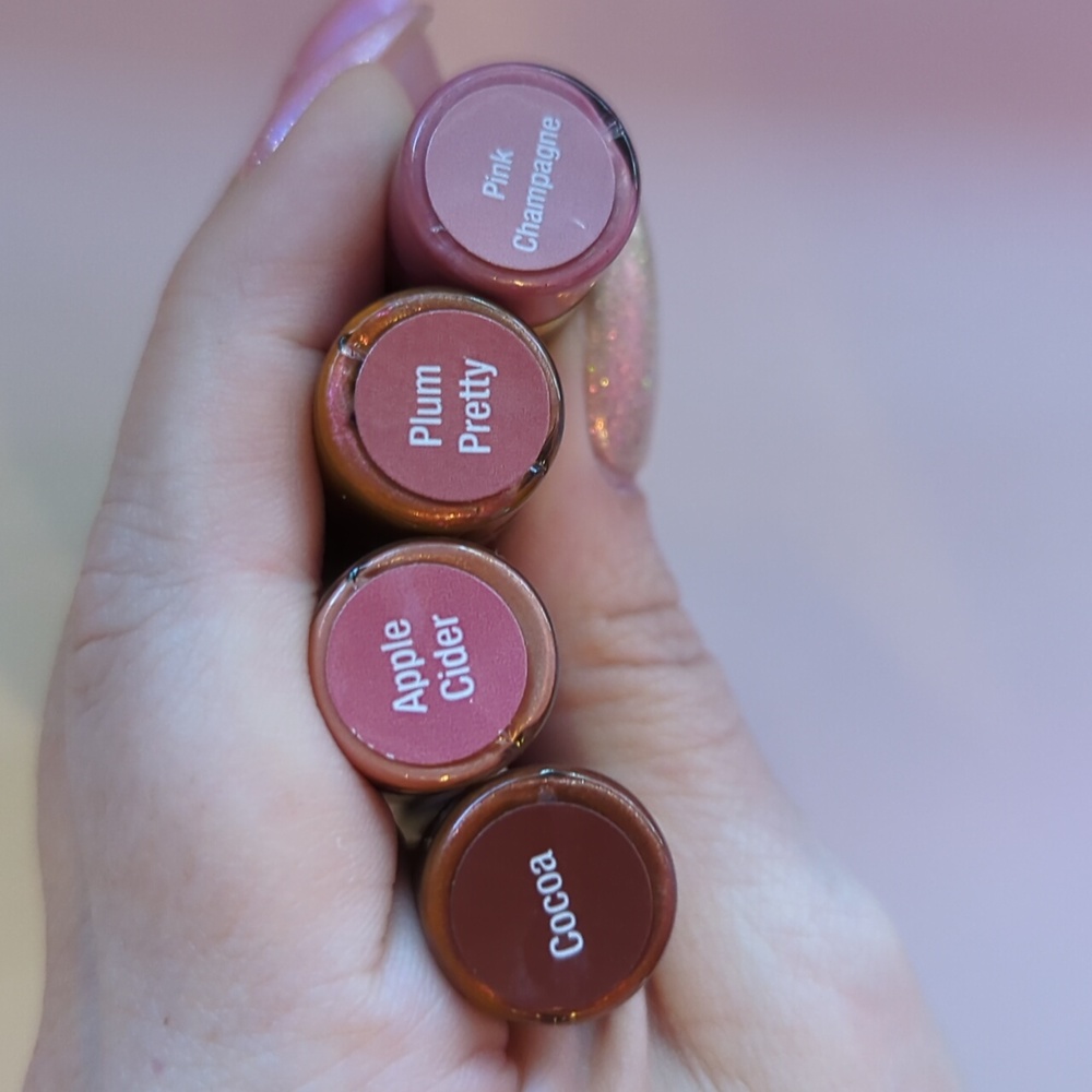 Bundle of 4 Lipsense Colors 🩷